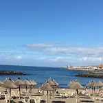 Two Bedroom Near The Ocean Διαμέρισμα