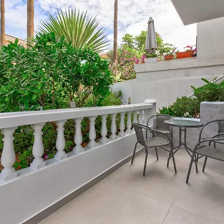 Two Bedroom Near The Ocean Appartamento Playa de las Americas (Tenerife)