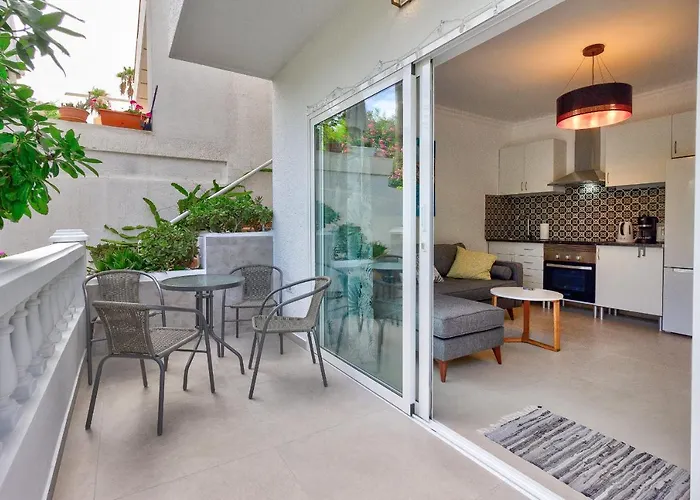 Two Bedroom Near The Ocean Apartamento