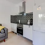 아파트 Two Bedroom Near The Ocean