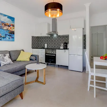 Two Bedroom Near The Ocean Apartment Playa de las Americas (Tenerife)