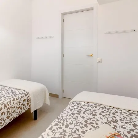 Two Bedroom Near The Ocean * Playa de las Americas (Tenerife)