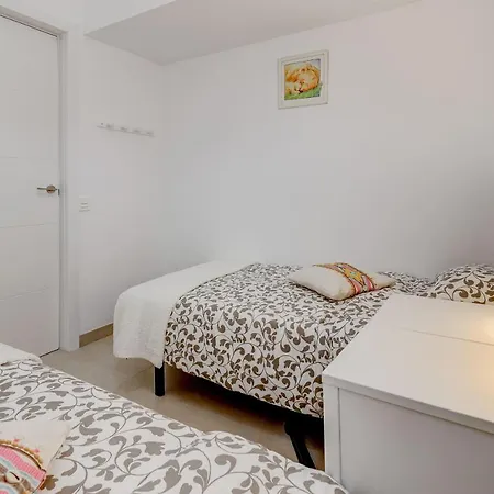 Two Bedroom Near The Ocean * Playa de las Americas (Tenerife)