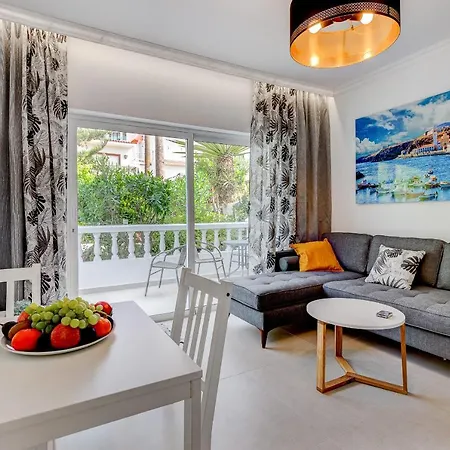 Apartment Two Bedroom Near The Ocean