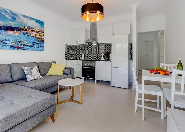 Two Bedroom Near The Ocean Апартаменты Плая-де-лас-Америкас