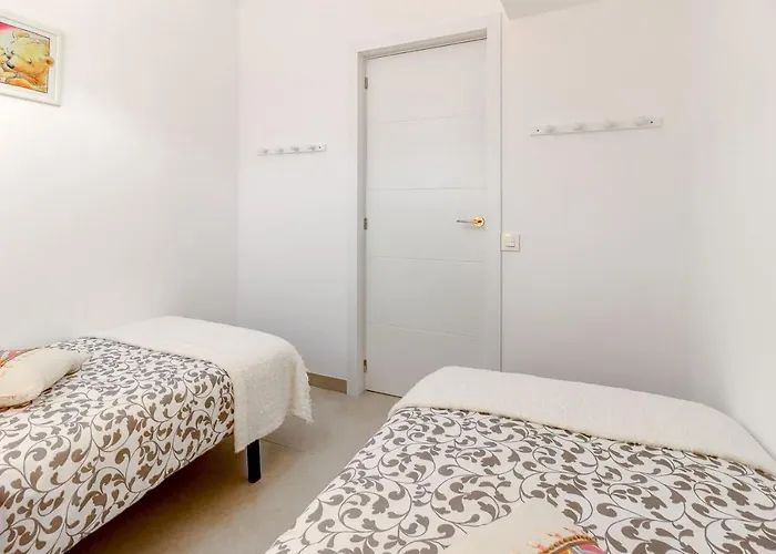 Two Bedroom Near The Ocean * Playa de las Americas (Tenerife)